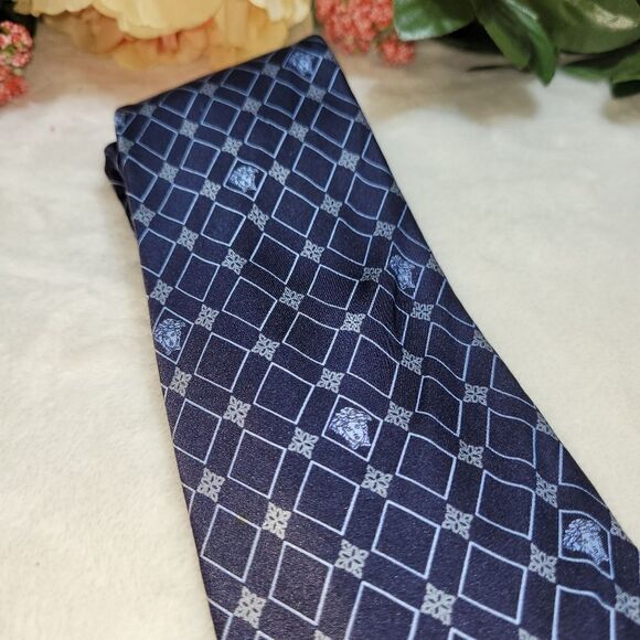 NWOT Versace Silk Neck Tie - Picture 8 of 8